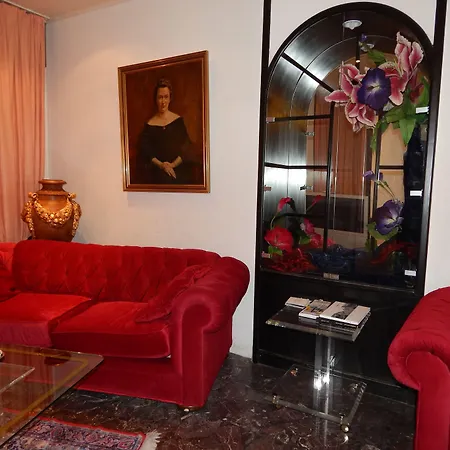 Montree Hotell 3*