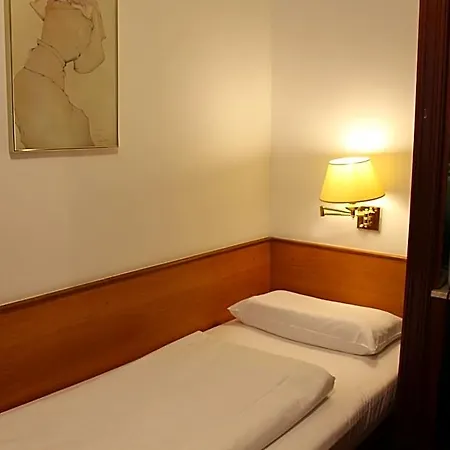 Hotel Montree Munich