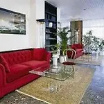 Montree Hotel
